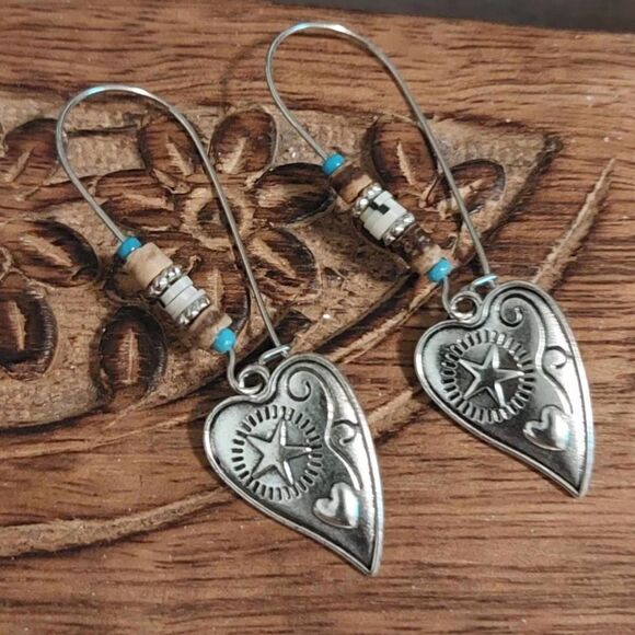 5 for $25 Teal Heart ♥️ Drops 💦 - Picture 2 of 4